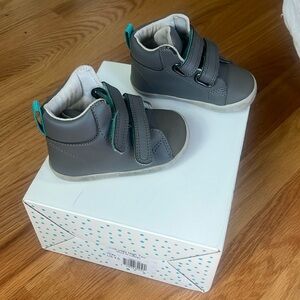 Gently used Ten Little Everyday High Top